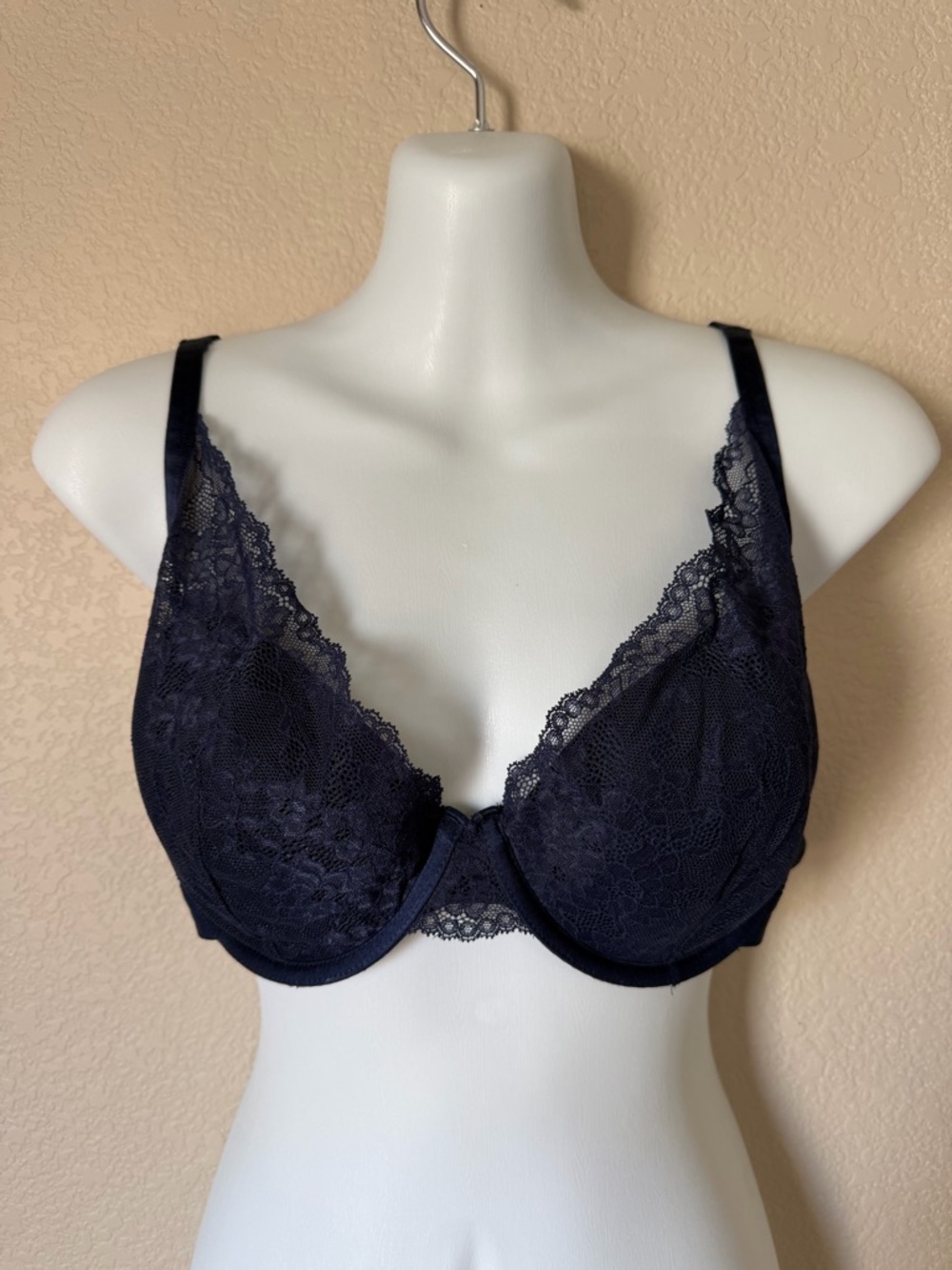 Soma Lightest Lift Lace Plunge Bra Navy 38C